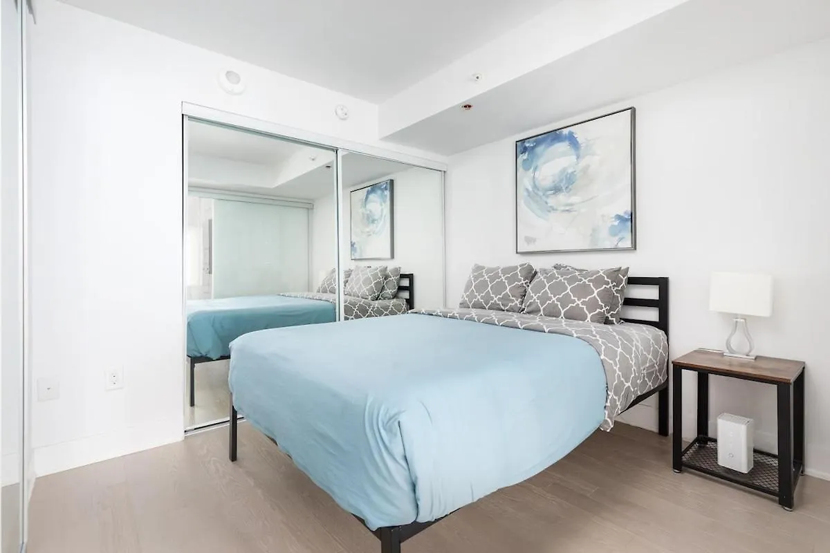 Central Downtown 1 And Den W 3 Beds Sleeps 4 By Uoft Toronto